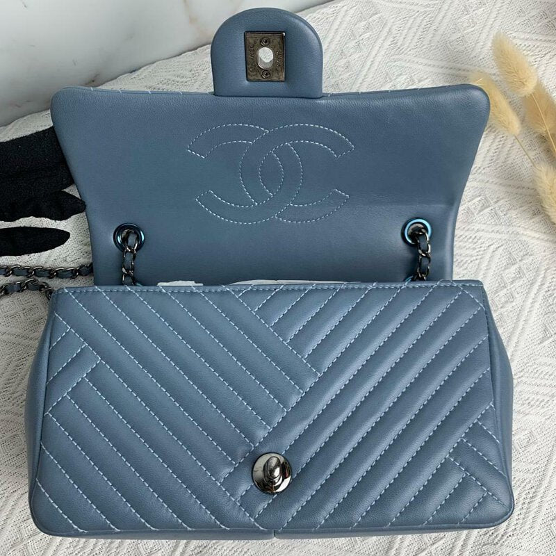 CC Crossing Flap Small Lambskin Blue SHW