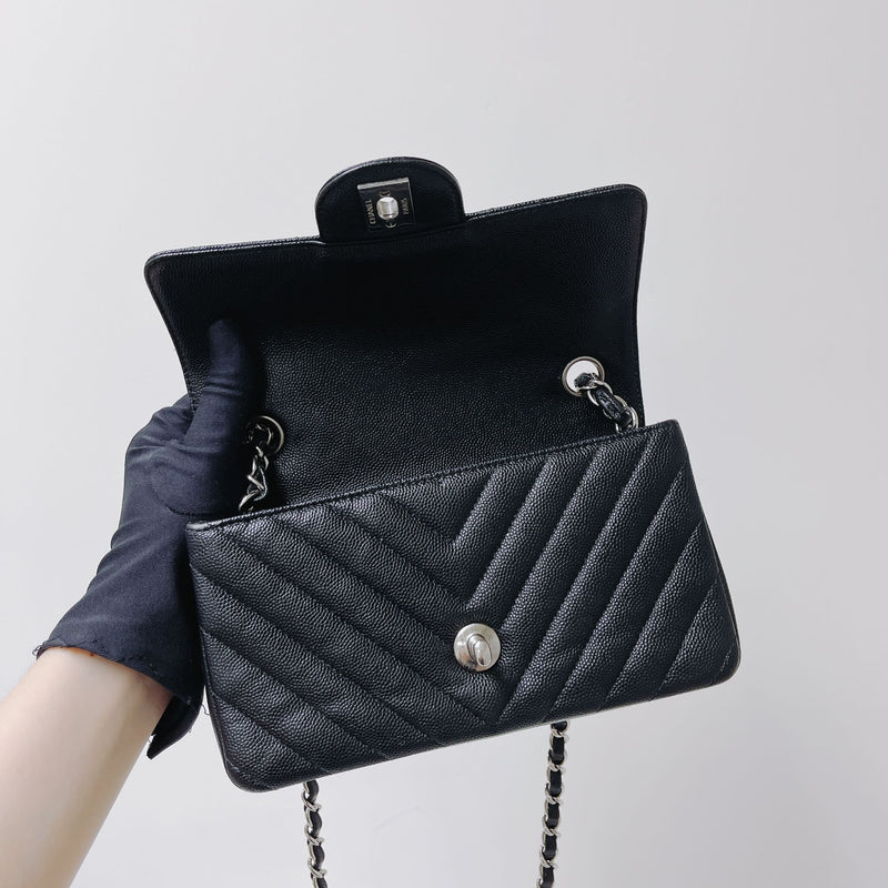 Mini Flap Bag Chevron Caviar Black SHW