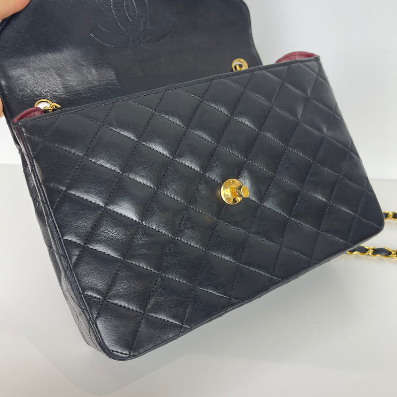 Vintage Flap Lambskin Black GHW