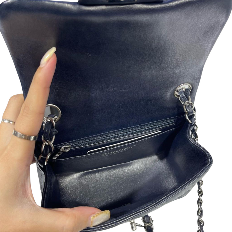 Chanel Vintage Midnight Blue Lambskin Pochette Chain Shoulder Bag